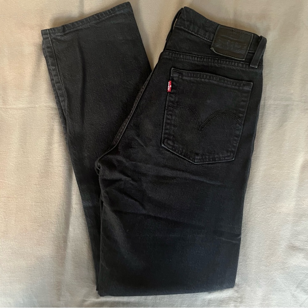 Levi’s Wedgie Straight Jeans — Black - Picture 2 of 9